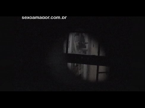 ❤️ Blondinko na skrivaj snema voajer iz soseske, skrit za votlimi opekami Kvalitetni seks na sl.fullpornercom.ru